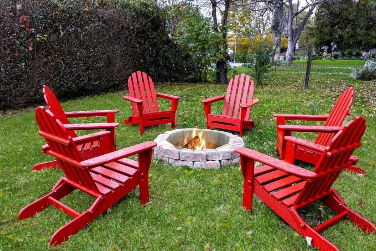 New River Gorge Cottage W Hot Tub, Fire Pit, Grill Oak Hill エクステリア 写真
